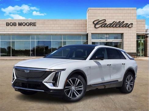 New 2025 Cadillac Lyriq Luxury image 1