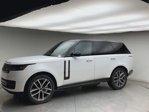 New 2026 Land Rover Range Rover SE image 6