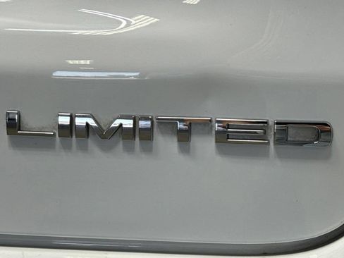 Used 2022 Jeep Compass Limited AWD/4WD image 32