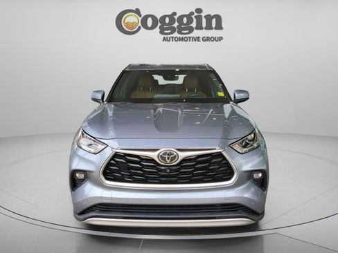 Used 2020 Toyota Highlander Platinum image 5