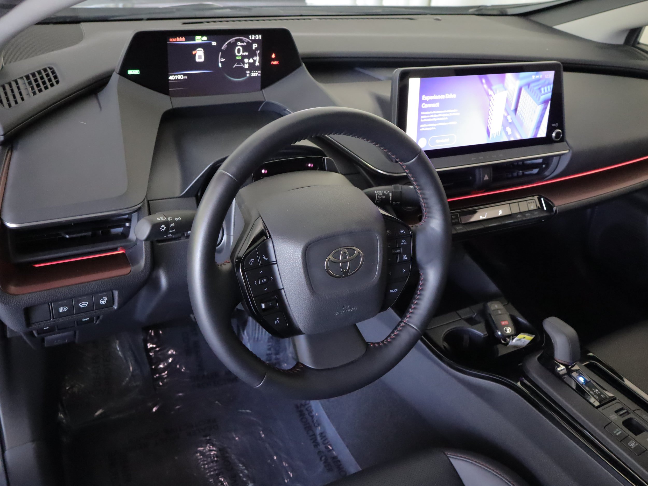 Used 2023 Toyota Prius Prime FWD image 9