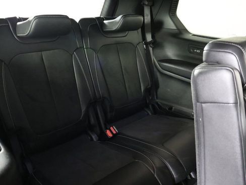 Used 2023 Jeep Grand Cherokee L Laredo image 35