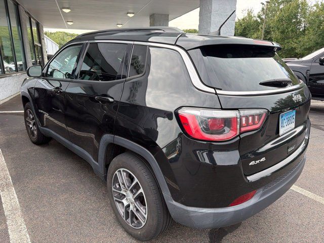 Used 2019 Jeep Compass Latitude w/ Popular Equipment Group AWD/4WD image 8