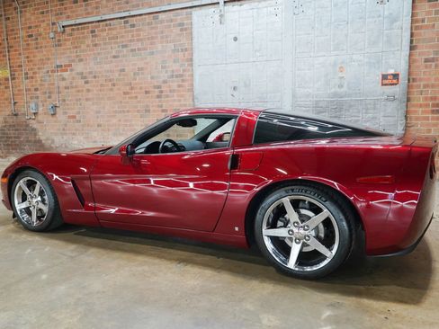 Used 2007 Chevrolet Corvette Coupe RWD image 8