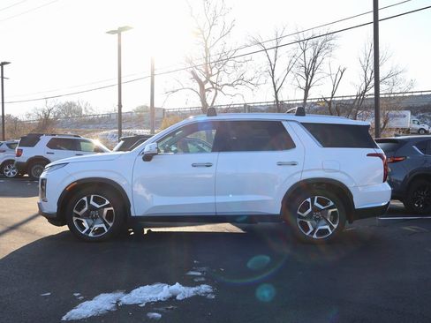 Used 2023 Hyundai Palisade Limited image 4