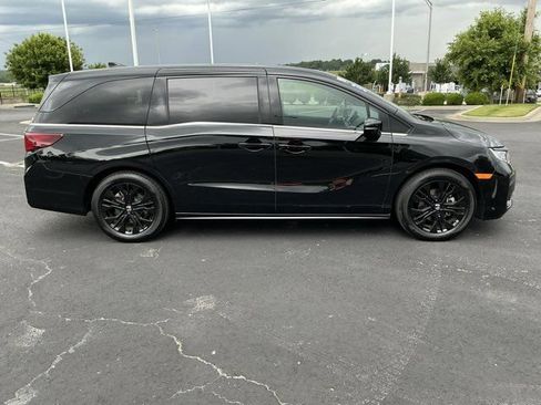 Used 2025 Honda Odyssey Sport-L image 2