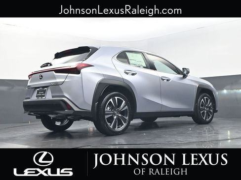 New 2026 Lexus UX 300h FWD image 21
