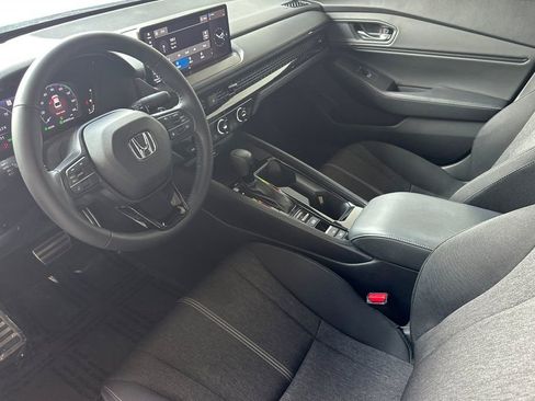 Used 2024 Honda Accord Sport image 9