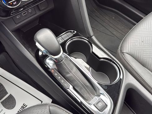 Used 2023 Buick Encore GX Essence w/ Experience Buick Package image 36