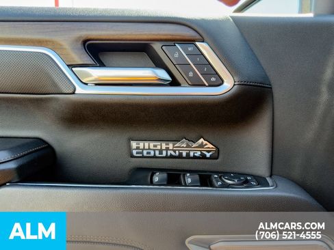 Used 2024 Chevrolet Silverado 1500 High Country w/ Midnight Edition AWD/4WD image 16