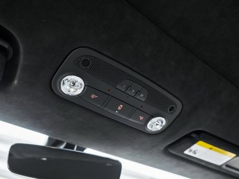 Used 2022 Lamborghini Huracan EVO image 70