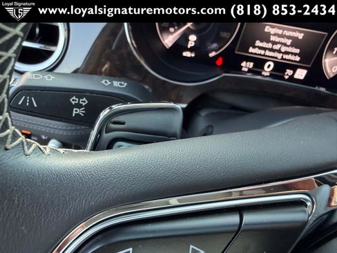 Used 2021 Bentley Bentayga image 27