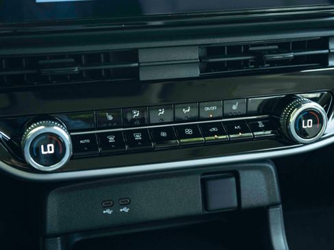Used 2024 Honda Prologue Touring image 31