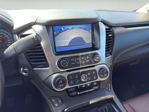 Used 2020 Chevrolet Tahoe Premier w/ Premier Plus Edition AWD/4WD image 17