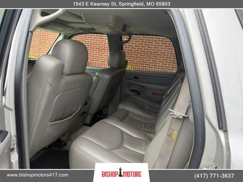 Used 2004 Chevrolet Tahoe LT w/ LT Preferred Equipment Group AWD/4WD image 9