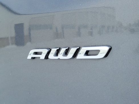 Used 2024 Ford Edge SEL w/ Convenience Package image 6