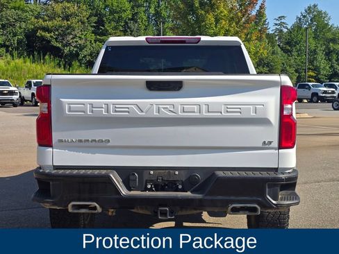 Used 2024 Chevrolet Silverado 1500 LT Trail Boss w/ Protection Package AWD/4WD image 4