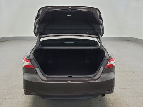 Used 2019 Toyota Camry LE image 29