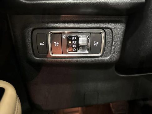 Used 2022 Lincoln Corsair Reserve w/ Elements Package image 27