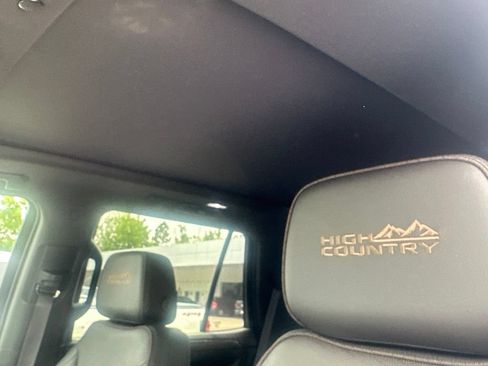 Used 2023 Chevrolet Tahoe High Country AWD/4WD image 29