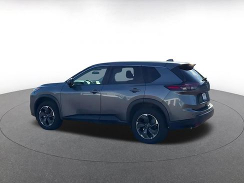 Used 2025 Nissan Rogue SV image 10