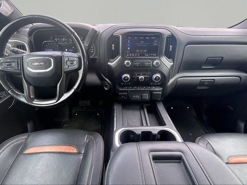 Used 2022 GMC Sierra 1500 AT4 w/ AT4 Premium Package AWD/4WD image 9