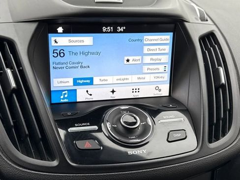 Used 2017 Ford Escape Titanium image 28