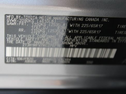 Used 2024 Toyota RAV4 LE FWD image 25