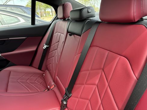 Used 2025 BMW 530i image 31