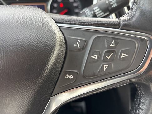 Used 2020 Chevrolet Equinox Premier image 35