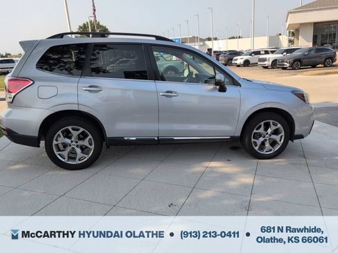 Used 2017 Subaru Forester 2.5i Touring AWD/4WD image 13