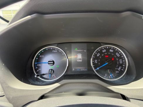 Used 2022 Toyota RAV4 LE AWD/4WD image 22