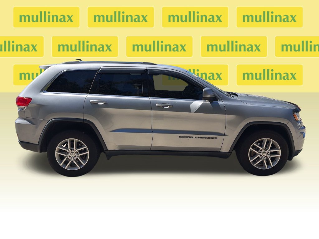 Used 2017 Jeep Grand Cherokee Laredo w/ Quick Order Package 2BE RWD image 2