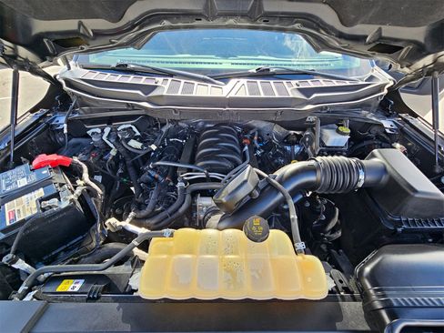 Certified 2022 Ford F150 XLT w/ Equipment Group 302A High image 25