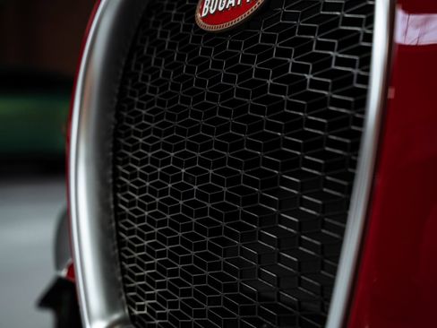 Used 2019 Bugatti Chiron image 10