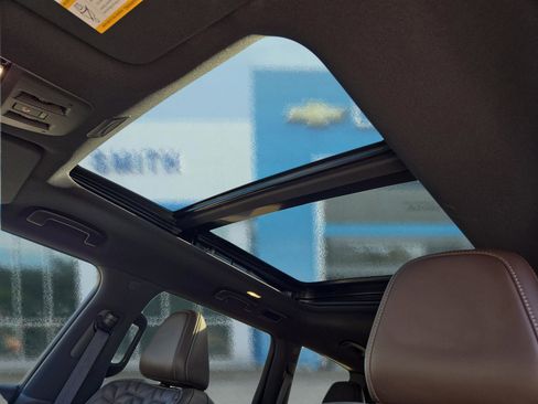 Used 2025 Nissan Armada Platinum Reserve image 22