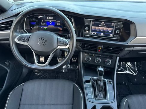 Used 2023 Volkswagen Jetta Sport FWD image 12