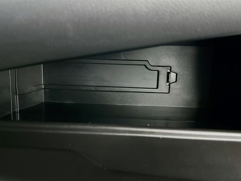 Used 2022 Toyota Camry SE w/ Convenience Package image 32