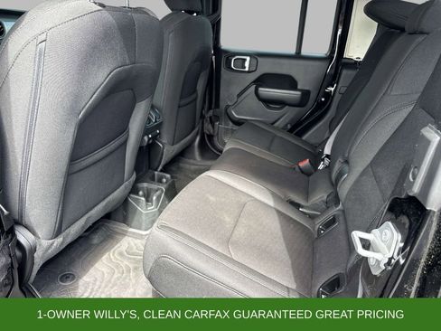 Used 2022 Jeep Gladiator Sport AWD/4WD image 9