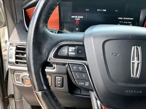 Used 2021 Lincoln Navigator Reserve AWD/4WD image 10