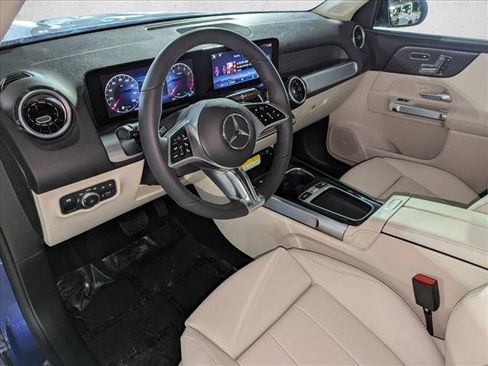 New 2026 Mercedes-Benz GLB 250 image 3