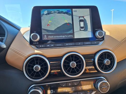 Used 2024 Nissan Sentra SV w/ SV Premium Package image 21