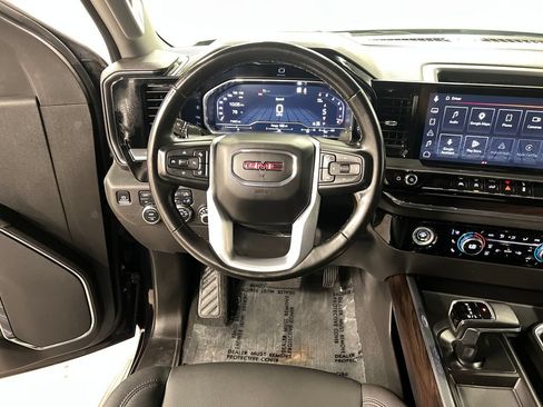 Certified 2023 GMC Sierra 1500 SLT w/ SLT Premium Package AWD/4WD image 18