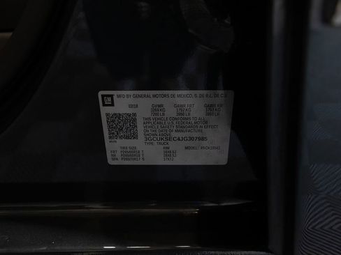 Used 2018 Chevrolet Silverado 1500 LTZ Z71 w/ LTZ Plus Package AWD/4WD image 39