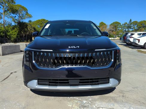 New 2026 Kia Carnival image 3