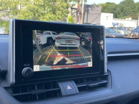 Certified 2025 Toyota RAV4 XLE AWD/4WD image 31