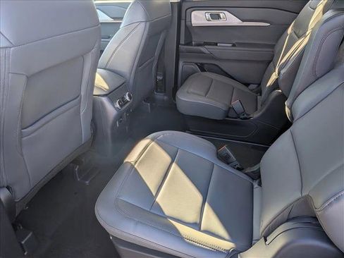 New 2025 Ford Explorer Active w/ Active Comfort Package image 27