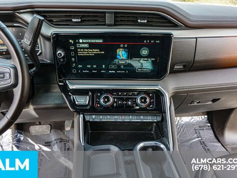 Used 2025 GMC Sierra 3500 Denali w/ Technology Package image 39