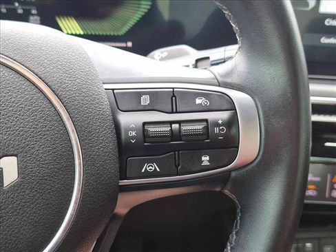 Used 2025 Kia K5 GT-Line w/ GT-Line Premium Package FWD image 5