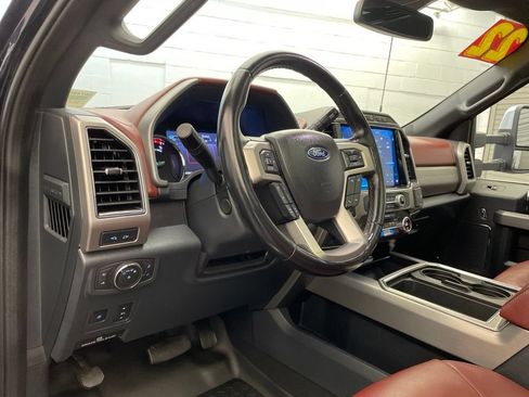 Used 2022 Ford F350 Platinum w/ Tremor Off-Road Package AWD/4WD image 19